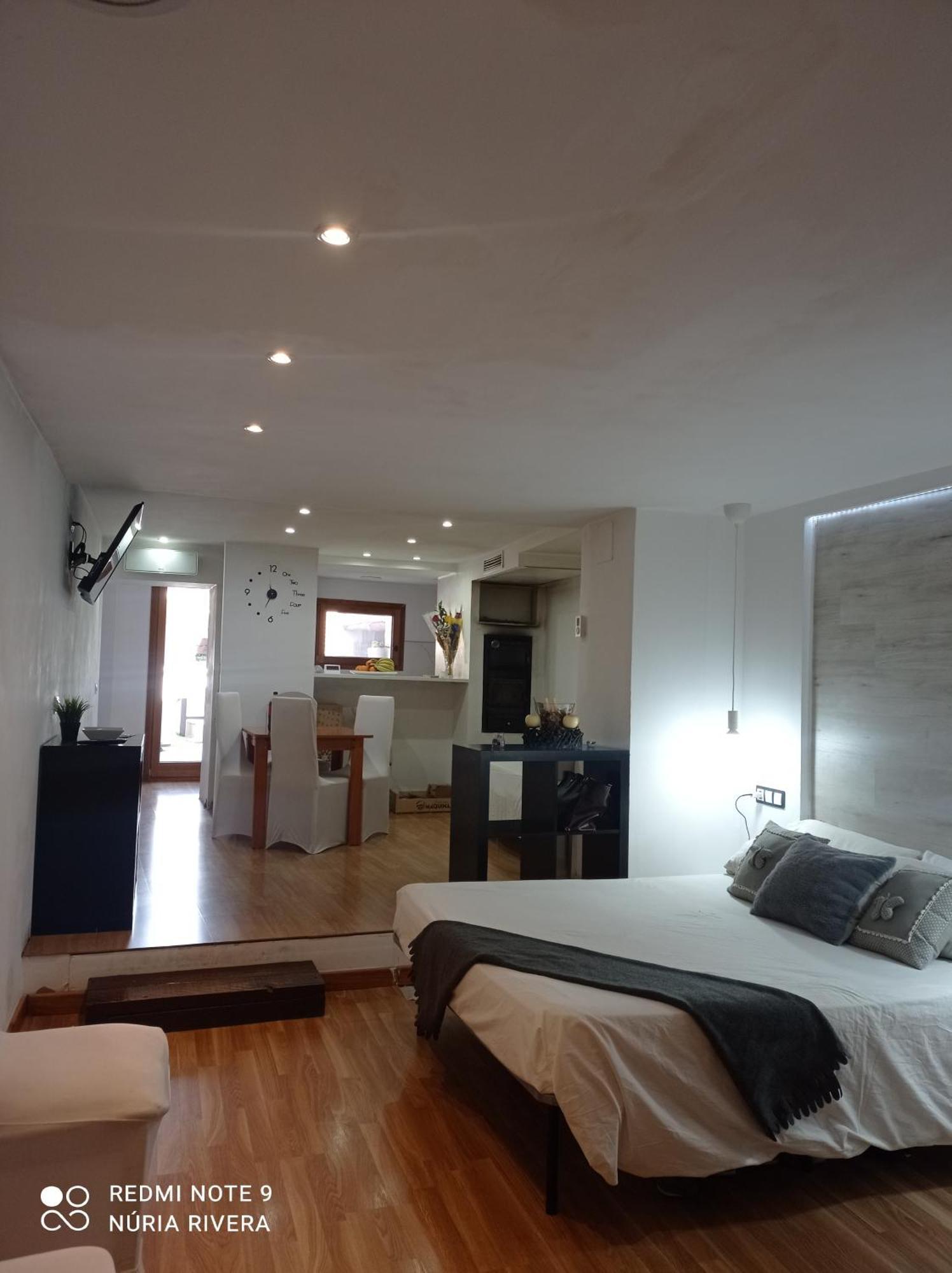 A&E.Escornalbou Bed & Breakfast Vilanova de Escornalbou ภายนอก รูปภาพ